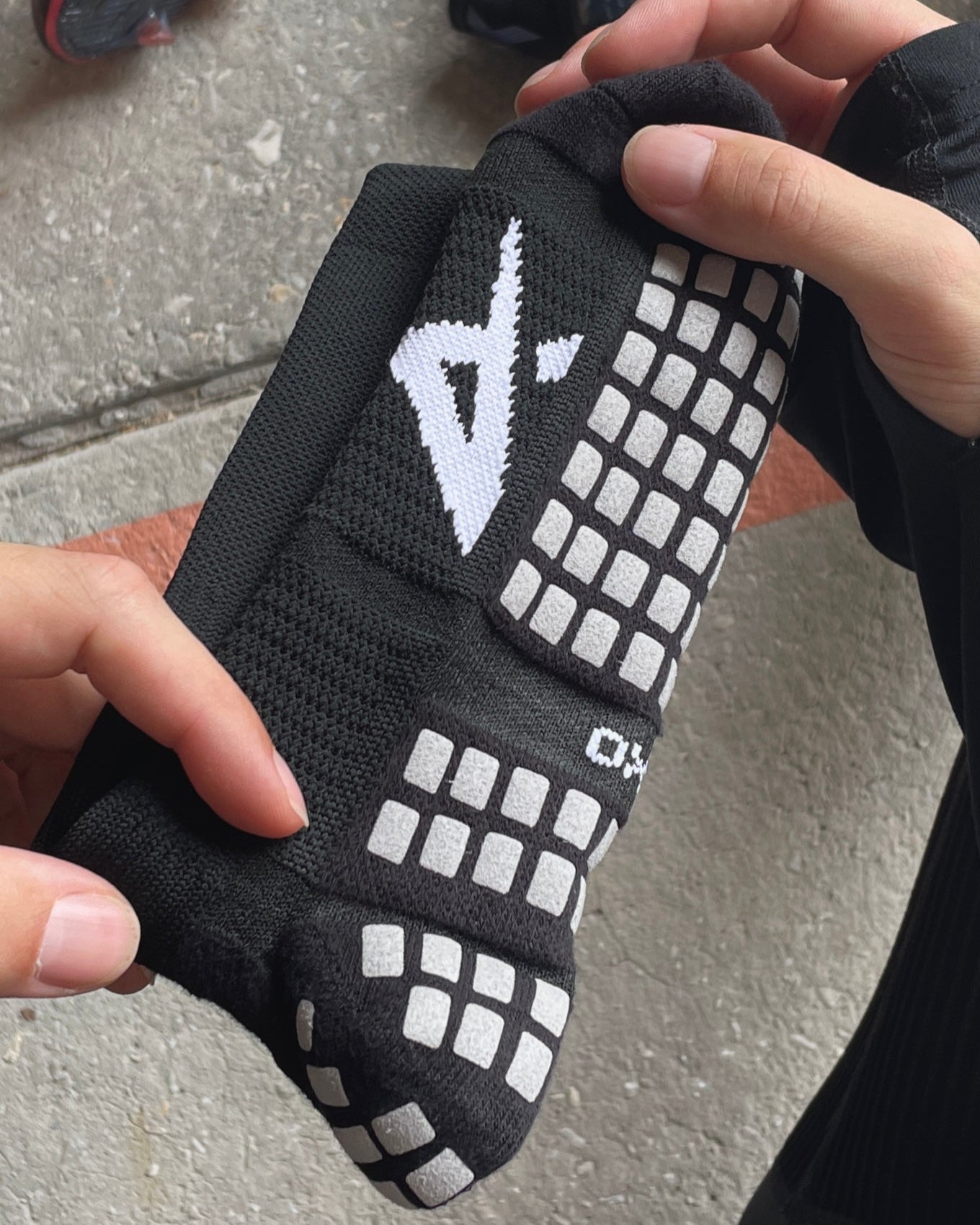 APEX PRO 3.0 GRIP SOCKS